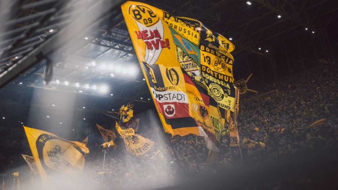 Harde kern van Borussia Dortmund in het Westfalen Stadion